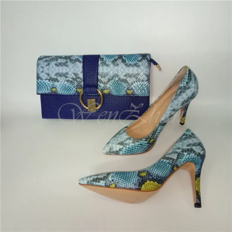 Обувь синего цвета комплект из кожи со змеиным принтом и сумочки женские туфли-лодочки с подходящей сумочкой-клатчем размеры 36-43,, A93-1