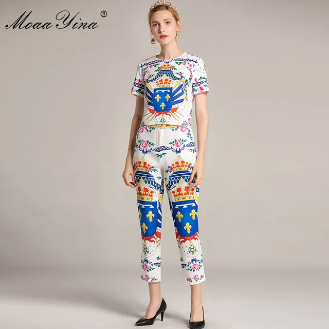 Best Price MoaaYina 2018 Fashion Designer Runway Set Summer Women Short sleeve Floral Print Elegant Tops+3/4 Pencil pants Two-piece suit Best Price MoaaYina 2018 Fashion Designer Runway Set Summer Women Short sleeve Floral Print Elegant Tops+3/4 Pencil pants Two-piece suit