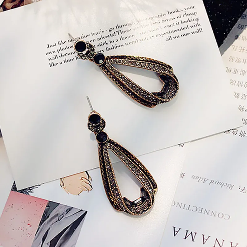 LUBOV Exaggerated Blue Crystal Lace Golden Metal Chain Dangle Earrings Women Personality Statement Drop Earrings Christmas Gift - Image 5