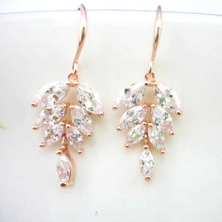 European and American fashion exquisite zircon horse eye leaf earrings