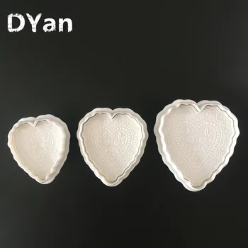 

3pcs /set Love Heart Sugar Sugar Craft Decorating Tools Cake Decorating Fondant Lcing Plunger Cutters Tools Mold Flowers A195