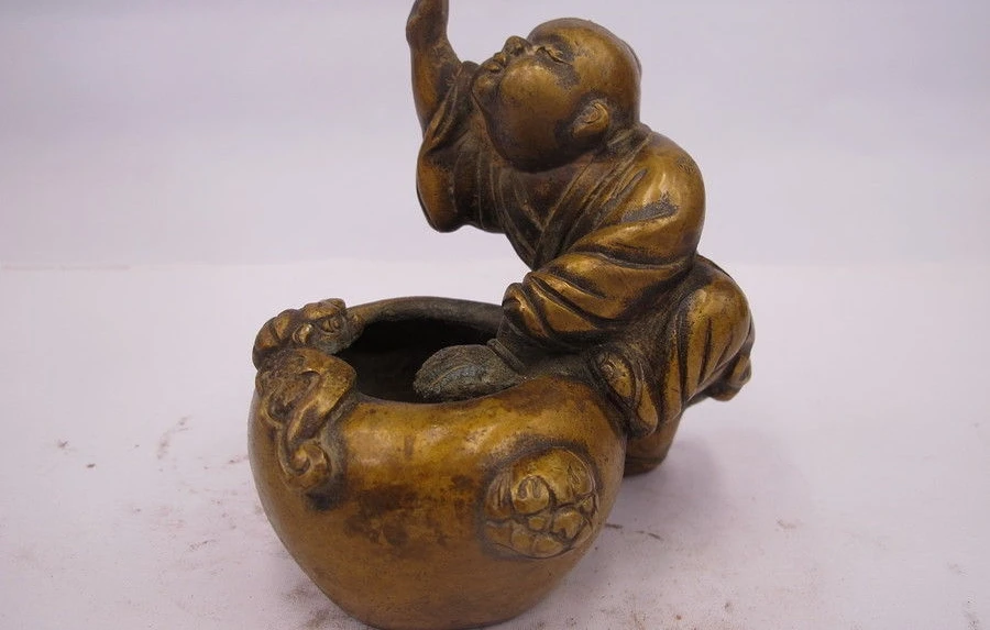 

China Folk old Bronze Copper boy Lucky bat Lion beast Censer Tanks Crock jar pot