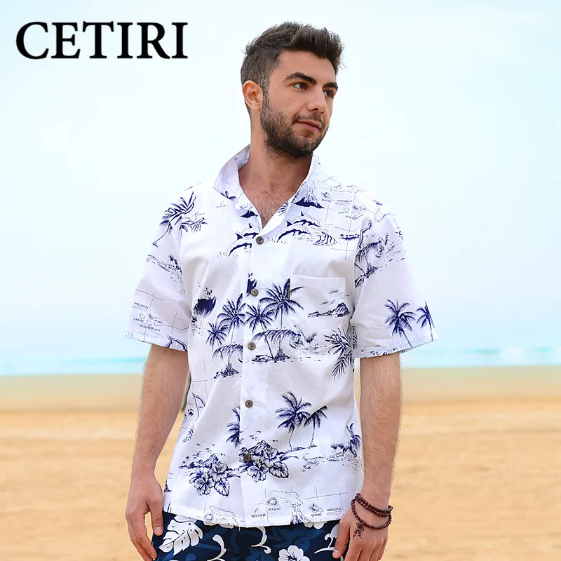 Estilo de verano de los hombres camisa hawaiana en la playa de gran
