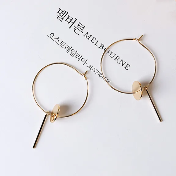 

2017 Simple Fashion Hollow Circle Dangle Earrings Personality Alloy Sequins Strip Earings Women Jewelry