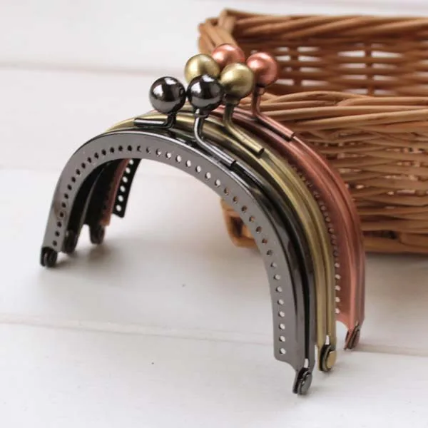 

K096-high quality 8.5cm Korean version smooth flat style Red bronze/gun black/bronze DIY Coin Purse Metal Frame Kiss Clasp 3pcs