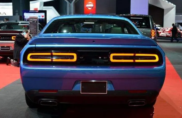 Для Dodge Challenger спойлер стиль высокое качество абс материал заднее крыло праймер цвет задний спойлер 2009