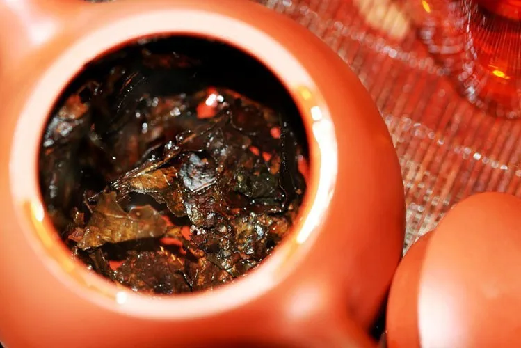 promotion ! Hot Sale Made in 1970 raw Puer Tea , 250 olde Pu Er tea , Agilawood tambac,Smooth Pu erh Tea,Ancient tree promotion ! Hot Sale Made in 1970 raw Puer Tea , 250 olde Pu Er tea , Agilawood tambac,Smooth Pu erh Tea,Ancient tree