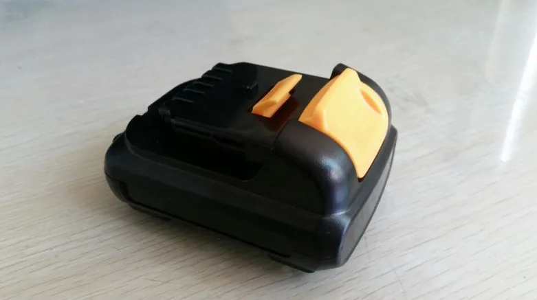 

New 12V 3000mah Li-ion Battery Replacement for Power tool for Dewalt DCB120, DCB123, DCB125