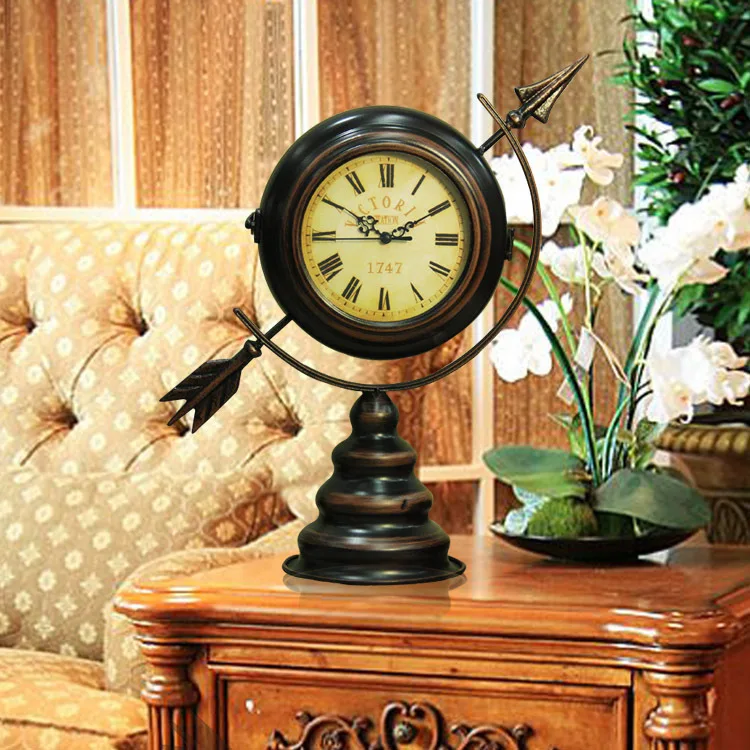 European retro iron sided love arrows antique wrought iron table clock