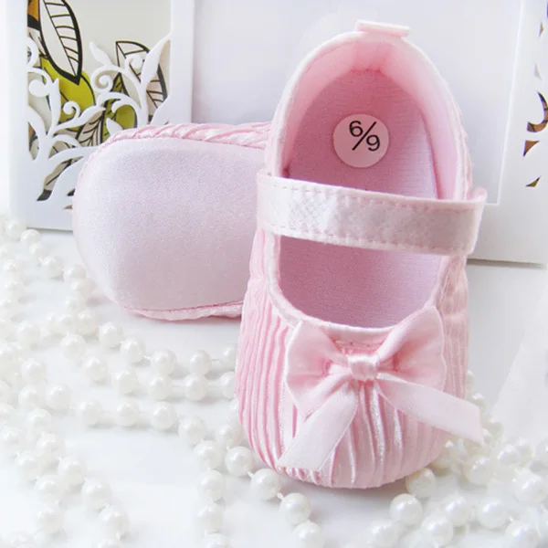 Детские Первые ходунки Принцесса Розовый Белый кроватки обувь для новорожденных девочек мягкие ползунки 0-18 м