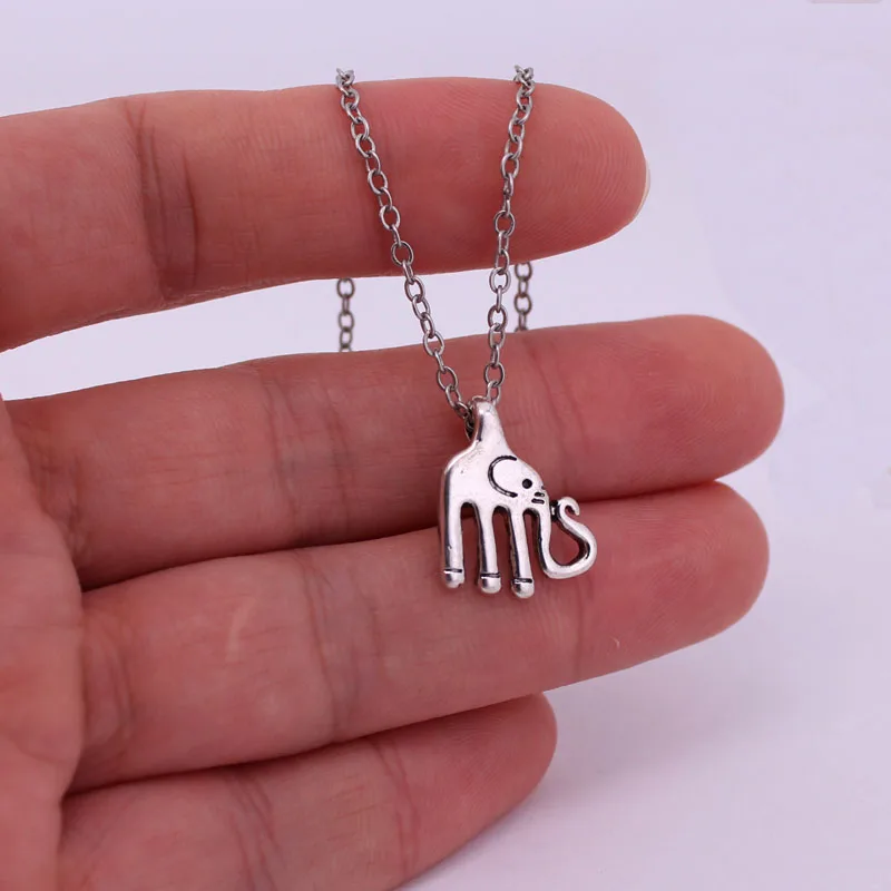 

hzew Cartoon little prince elephant pendant necklace gift necklaces