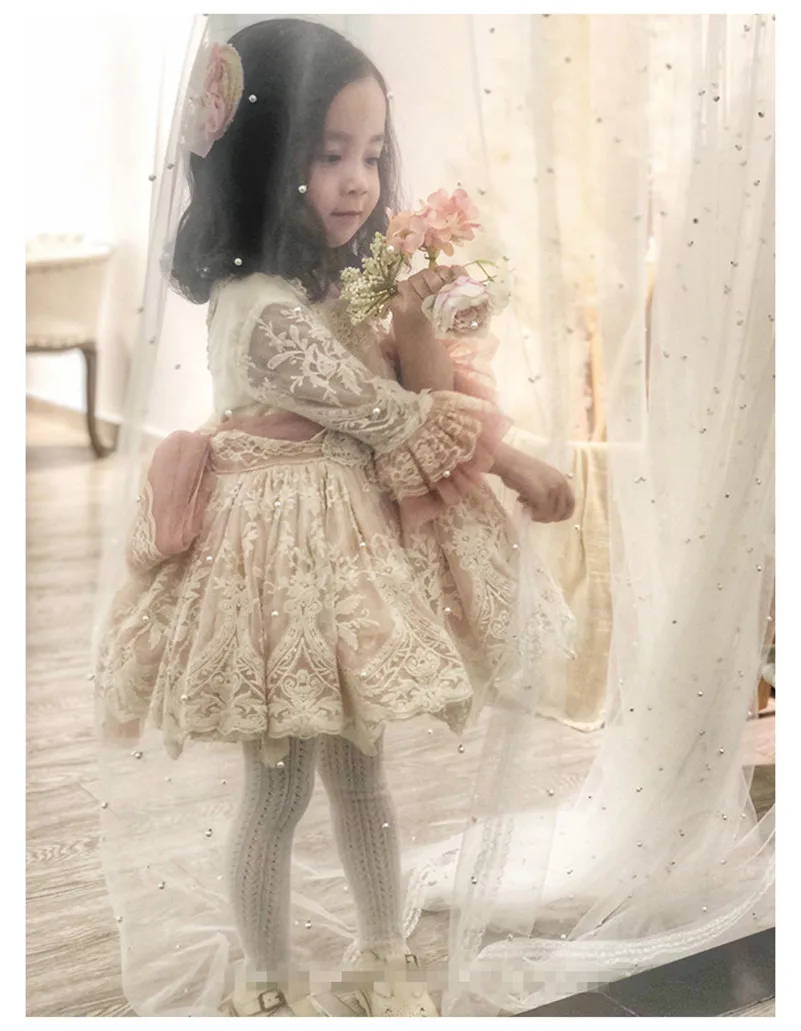 

2019 Autumn Winter Girl Lace Embroidery Princess Dress Vintage Spanish Dress Lolita Party Dress for Girls Dress Cotton G514