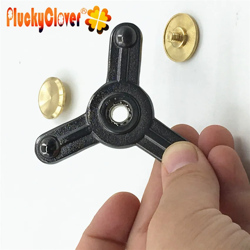1pc Triangle Fidget Spinner Toy Antistress Metal Hand Spinners Gold Black Color Tri-spinner Relief Top Spinner Toy EDC Spiners