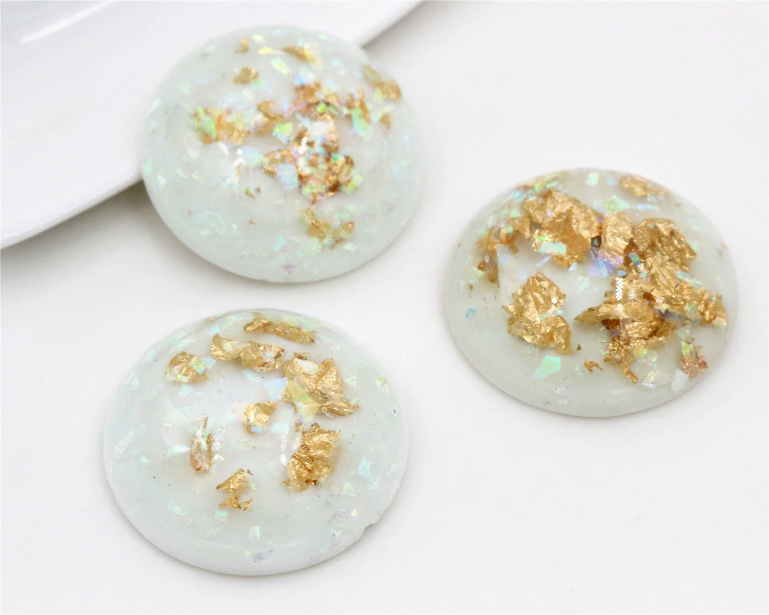 

New Fashion 5pcs 25mm White Color Shell Fashion Style Flat Back Resin Cabochons Cameo I3-63
