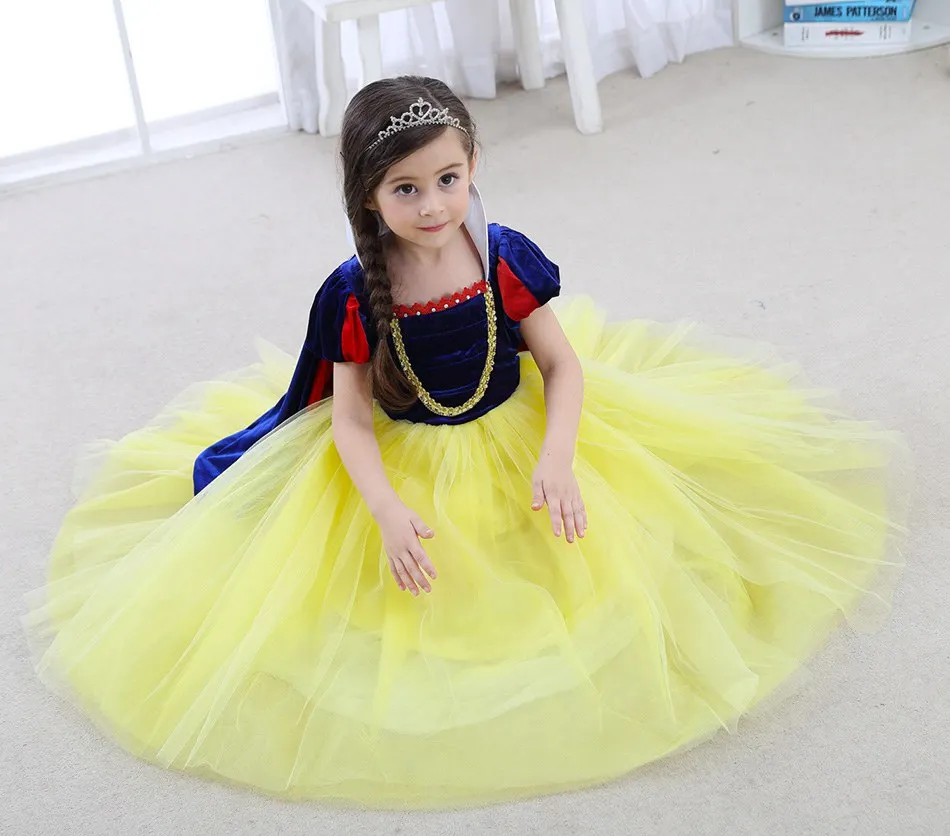 Snow White Costumes (9)