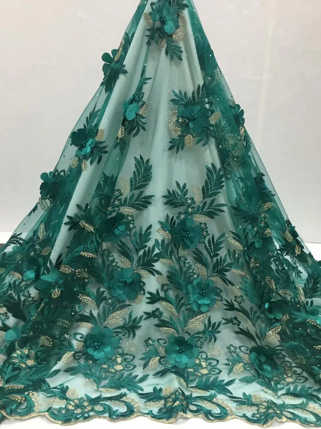 

Latest Style African Lace Fabric 2019 Emerald green Velvet Beaded Embroidery Lace Fabric Bridal Wedding French Mesh Lace Fabric
