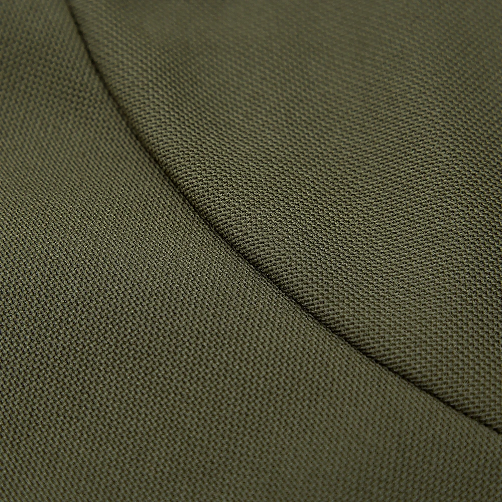 1V8A2546