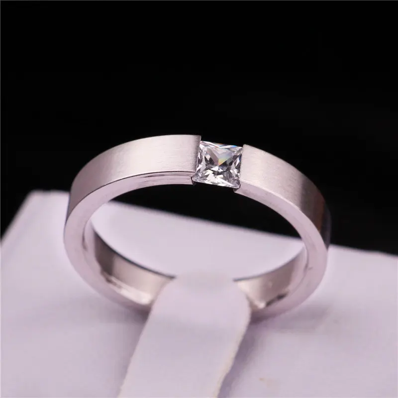 

Fashion Women Square Crystal Titanium Steel Sliver Rings Simple Luxury Party Wedding Office OL Ladies Ring Jewelry