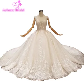 

2019 Champagne Tulle Lace Bridal Gowns Long Sleeves V-neck Beads Crystals With Necklace Vintage Muslim Wedding Dresses Ball Gown