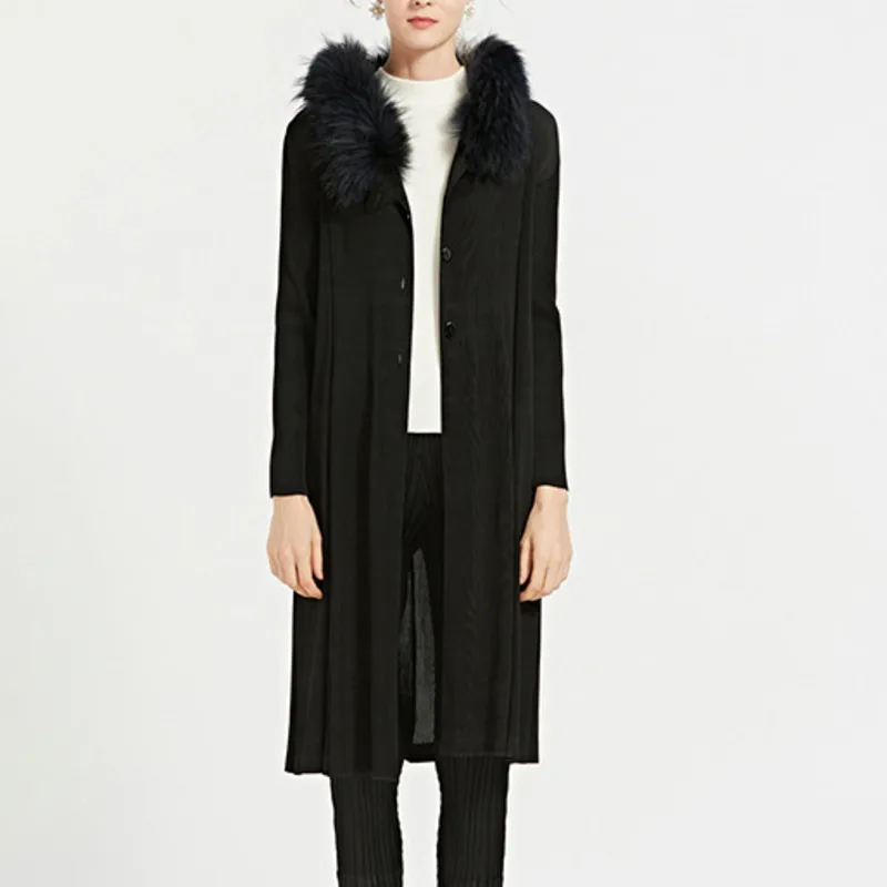 

LANMREM 2019 Autumn Winter New Casual Fashion Women Loose Plus Fur Collar Solid Color Pleated Single-breasted Long Coat TC883