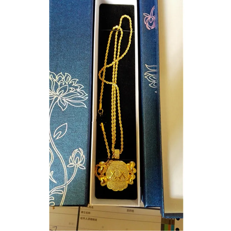 

BRIAN 14 k Gold Pendant Hangings Street Art OriginalFake Anniversary Accessories Collection Morden Gift M422
