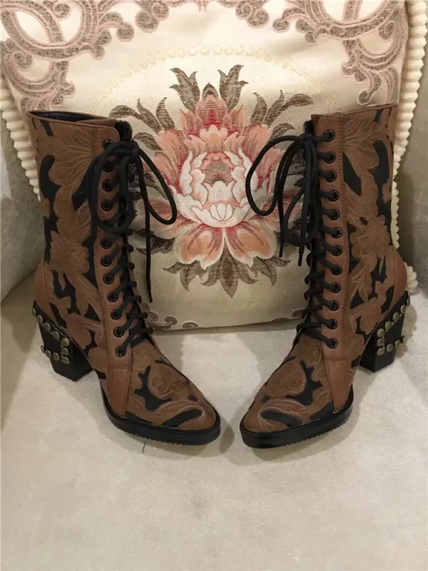 Altos Relieve Cuero De Floral Remaches Mujer Espárragos Tacones Tobillo Damas Blue Botas Martin Mujeres Chunky Espana Las En brown Bottines OXqY1