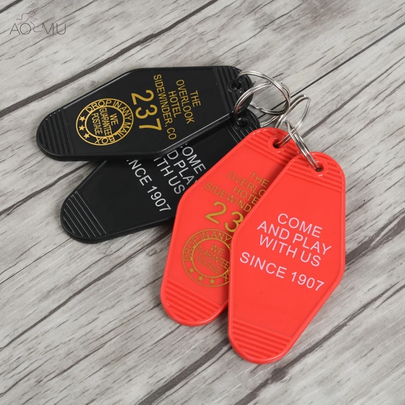 

AOMU Resin Black Red Geometric Character Bag Pendant Key Chain Tote Car Keyrings Women Girl Gifts Trinket Keychain Fobs