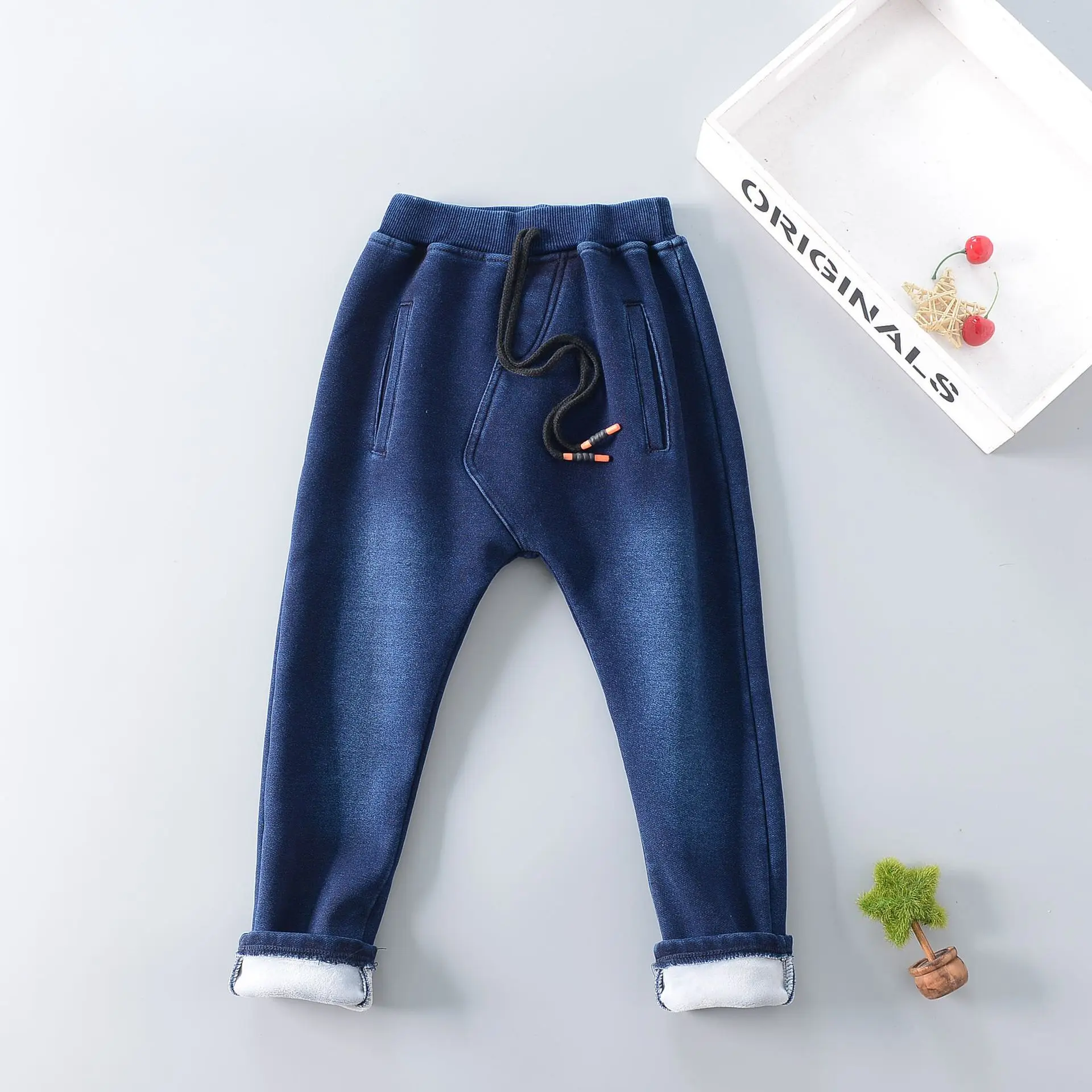 Детская одежда; коллекция года; зимние джинсы в Корейском стиле; брюки для мальчиков и девочек; повседневная одежда в ковбойском стиле; плотные вельветовые джинсы
