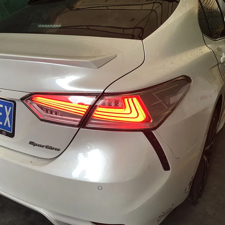 Для 2018 новая машина скорой помощи Toyota Camry задние светильник с движущимися