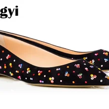 Hongyi/Высококачественная Роскошная Брендовая обувь; Новинка года; летняя элегантная женская обувь с заклепками; модная женская обувь на плоской подошве с острым носком и бусинами