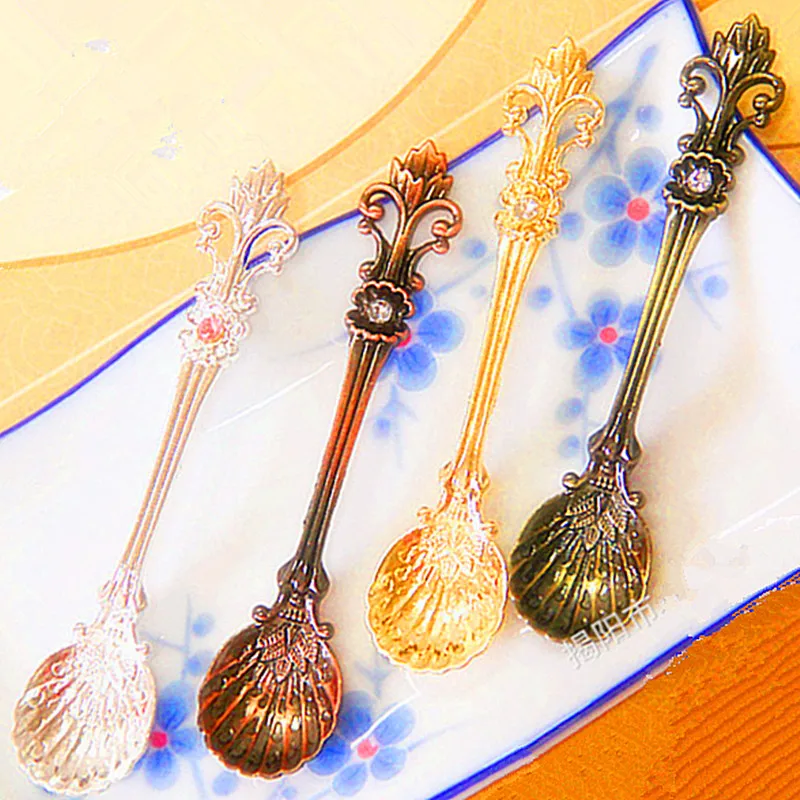 12Pcs Vintage Arab Style Kitchen Dining Bar Bronze Carved Small Coffee Spoon Flatware Cutlery Mini Dessert Spoon For Snacks