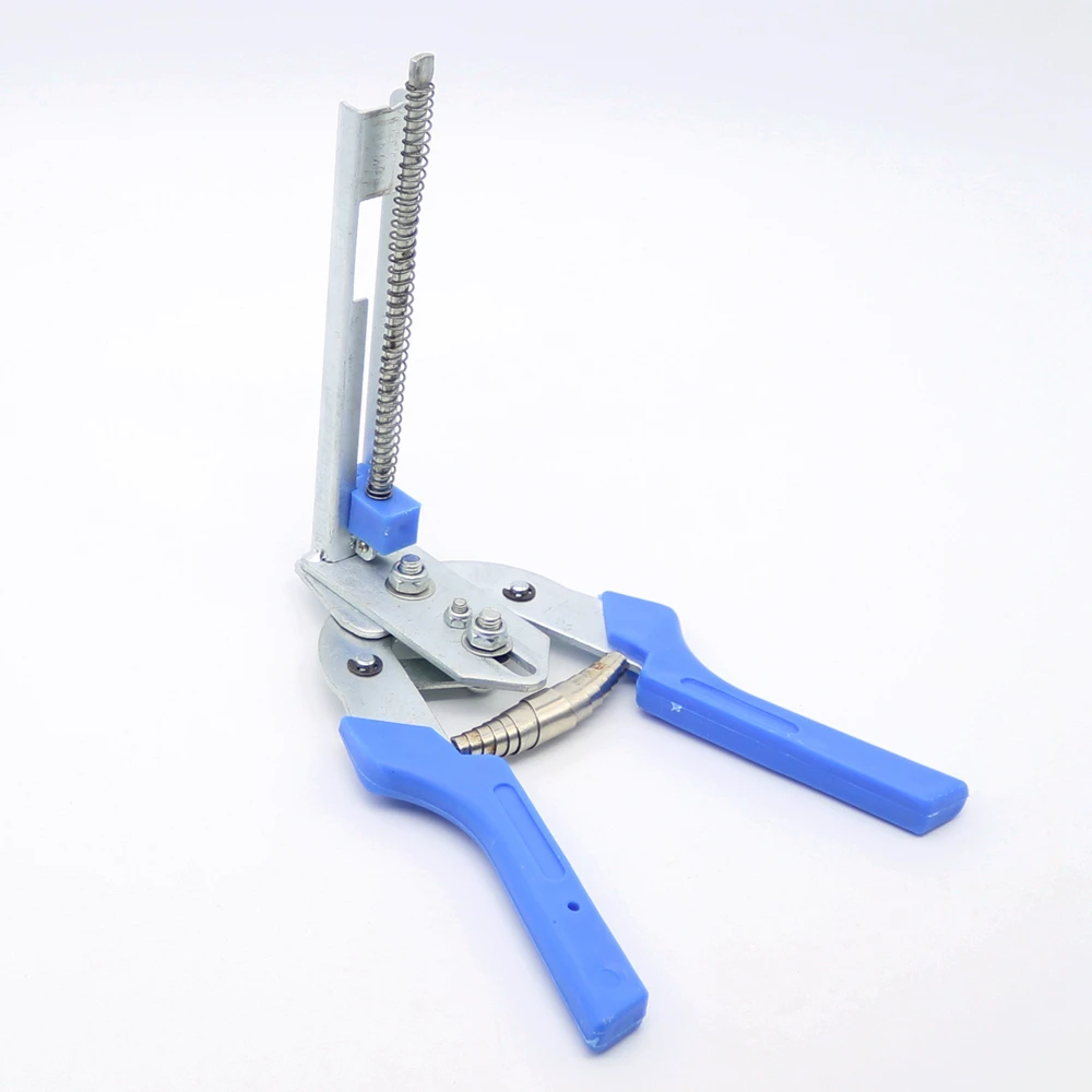 1Pc Hog Ring Plier with 600 Pcs M-Clip Staples Mesh Cage Wire Fencing Tools