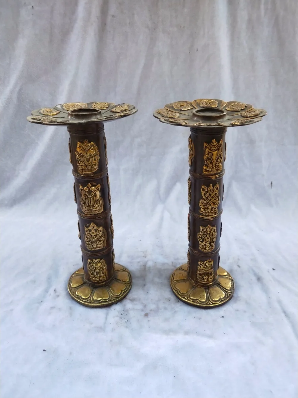 

Home Decorations Candlestick Craft /Art Collection 1 Pair Tibetan Handmade Old Bronze Gilt Tibet Buddhist Candlestick