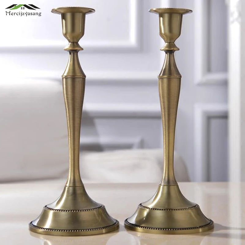 

2Pcs/Lot Candle Holder Table Metal Candlestick Geometric Candle Holders Bronze for Wedding/Dinner Decoration Candelabra GZT076
