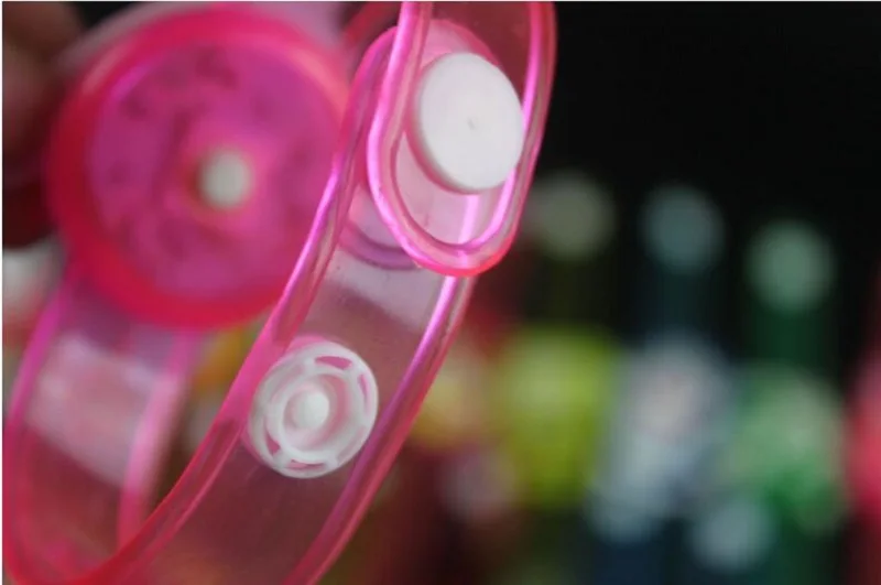12 шт./компл. световой с принтом «Спанч Боб» для лучезапястного сустава детские светящиеся игрушки для детей Творческий подарок на день рождения