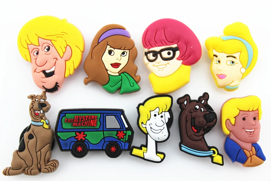 

18 Pcs PVC Scooby-Doo Shoe accessories Shoe Charms Shoe Decorations for Croc Bracelet Wristband Kid Gift