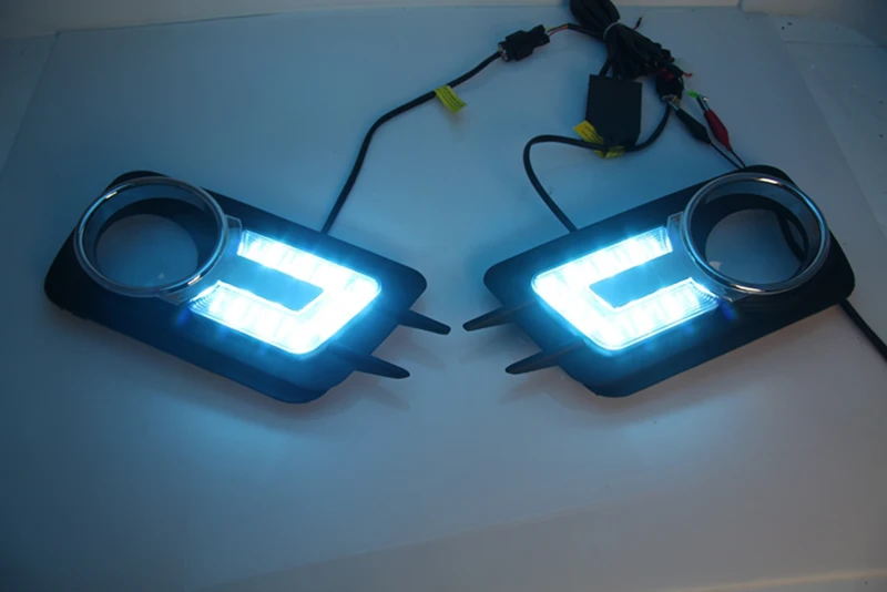 

Car Flashing 2Pcs DRL For Volkswagen VW Tiguan 2010 2011 2012 Daytime Running Lights Fog head Lamp cover car styling Daylight