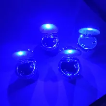 Абсолютно цилиндрический Подстаканник Пепельница для сигарет портативный Авто бездымный стенд с синим светодиодный свет случайный цвет