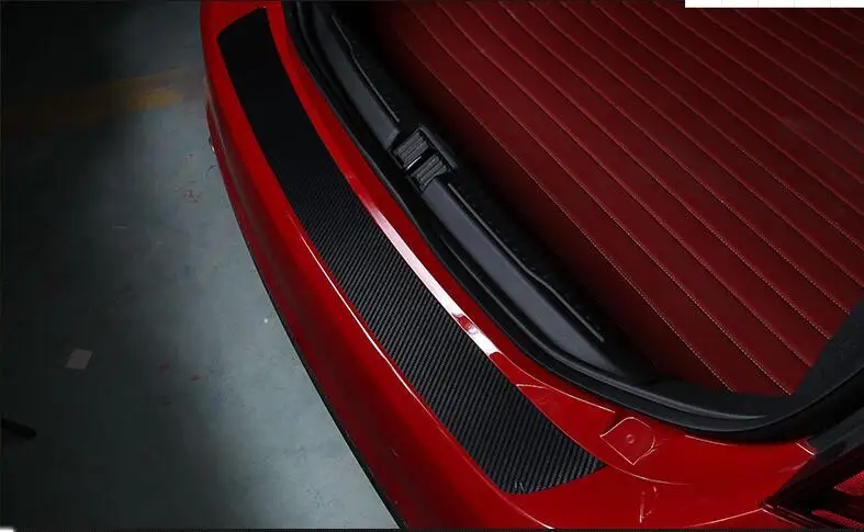 Углеродного волокна Дизайн автомобиля Назад задний багажник порог скребок защиты наклейки педали для Alfa romeo giulia Тюнинг автомобилей