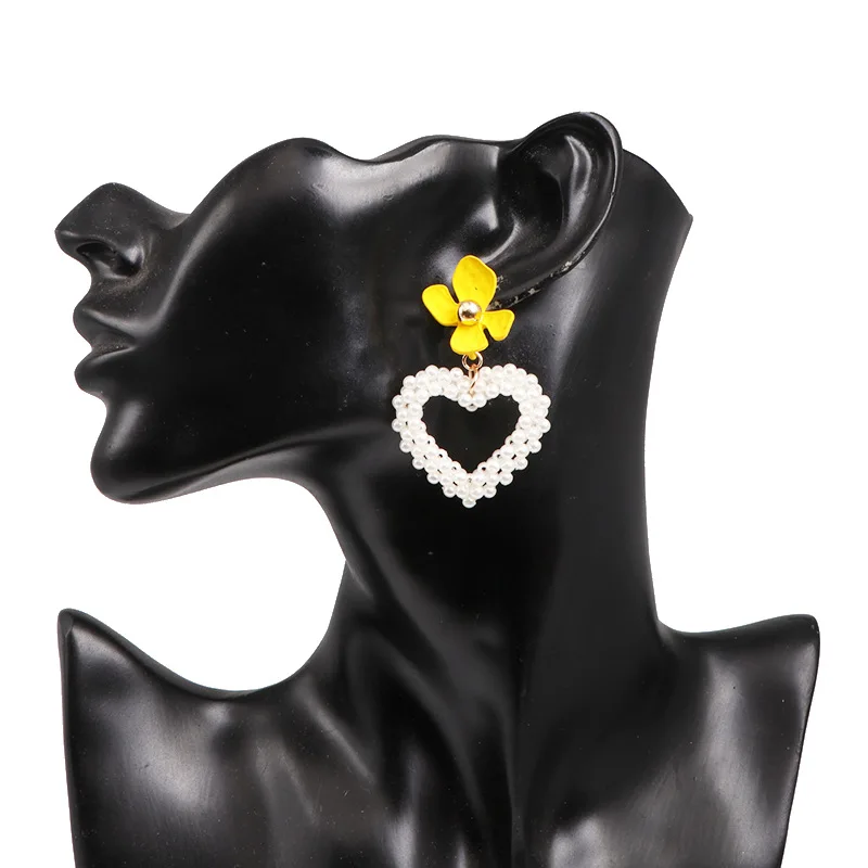 In Stock Yellow Flower Pearl Heart Love Large Hoops Alloy Earrings Jewelry For Ladies
