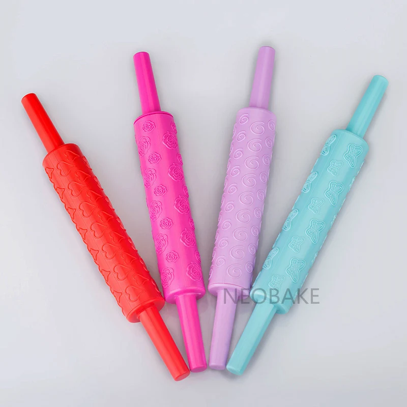 

Small Rolling Pin Flower Heart Butterfly Spiral Patterns Baking Tools Fondant Cake Embossing Roller Decorating Rolling Pin