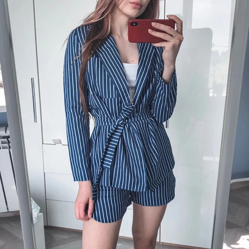 

Elegant Striped Women Suits Two Piece Set 2019 Spring Summer Blue Blazer Tops and Elastic Waist Shorts Office Ladies Tracksuits