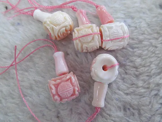 

free ship--3holes 20sets 10-30mm top quality camero conch natural queen shell gergous carved barrel round charm bead