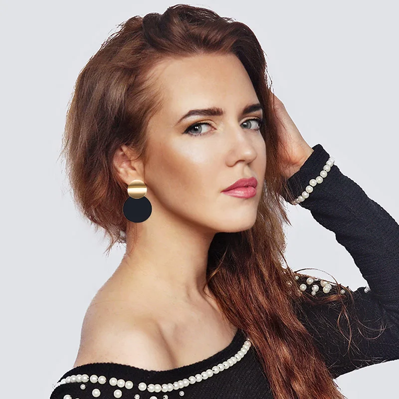 Women drop earrings
