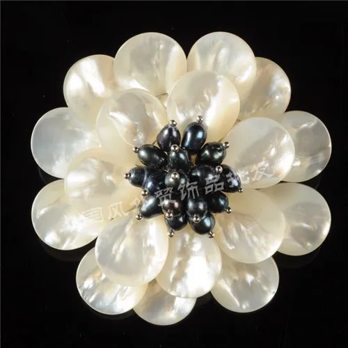 Natural-shell-pearl-flower-brooch-fashion(2)