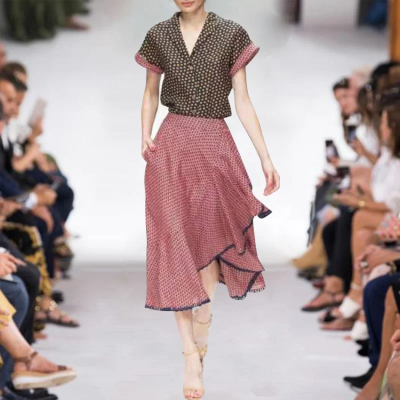 Nieuwe Mode Vrouwen 2 STUKS Sets Half Mouw T-shirt + Volants Rok Vrouwen Casual Kleding Suits Turn-down kraag Enkele Knop Afdrukken Nieuwe Mode Vrouwen 2 STUKS Sets Half Mouw T-shirt + Volants Rok Vrouwen Casual Kleding Suits Turn-down kraag Enkele Knop Afdrukken