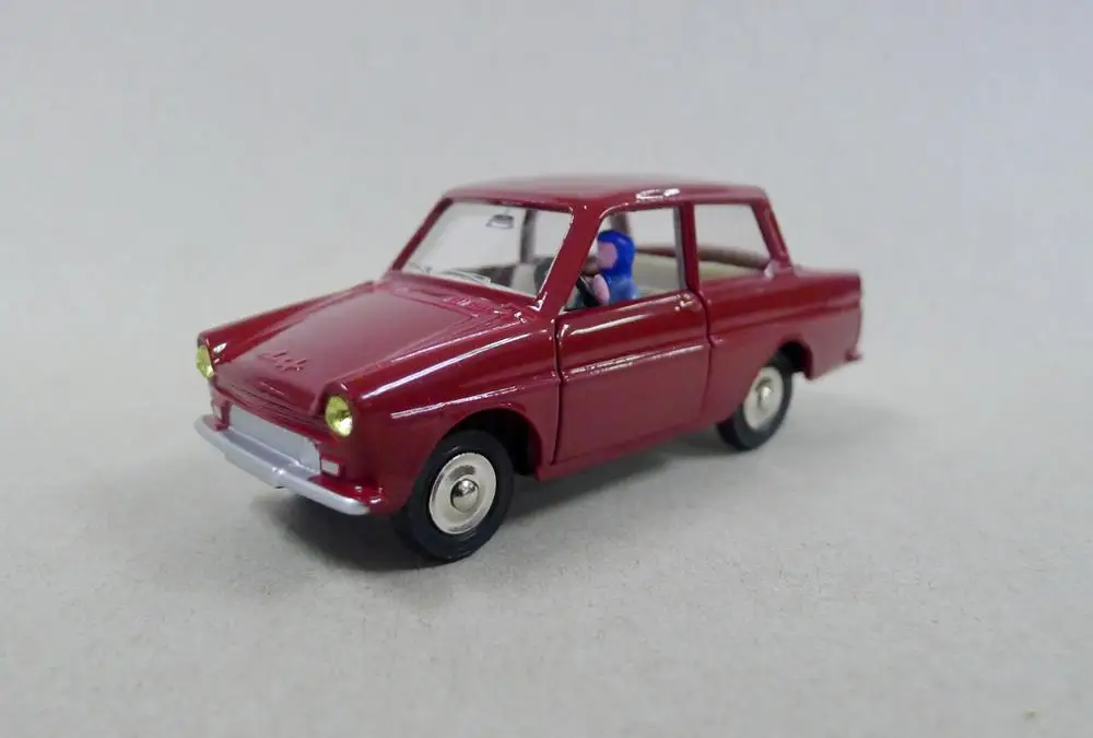 Автомобиль подлитый под давлением Atlas Dinky Toys 1428 PEUGEOT 304 Седан + 508 DAF 850 седан
