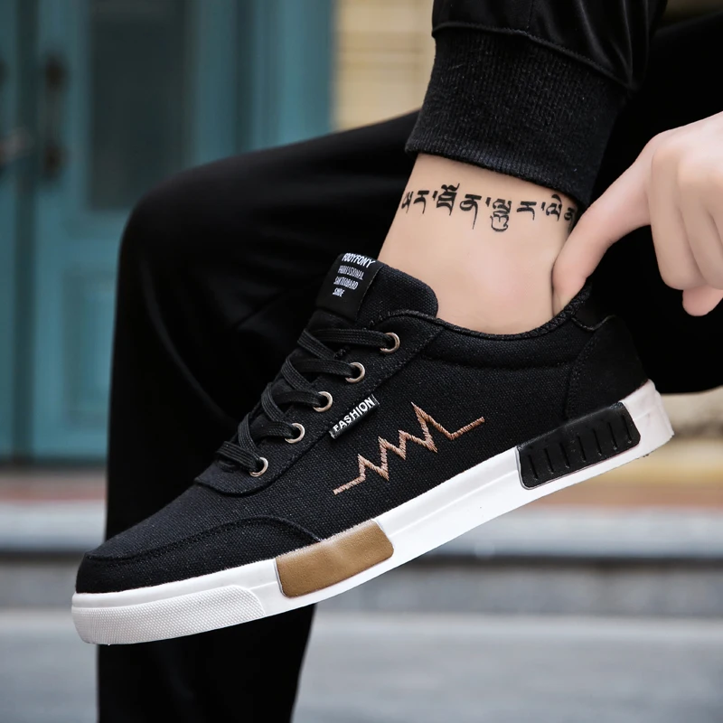 New 2018 Spring Summer Canvas Shoes Men Sneakers Low top Black Shoes Men's Casual Shoes Male Brand Fashion Sneakers shoes men