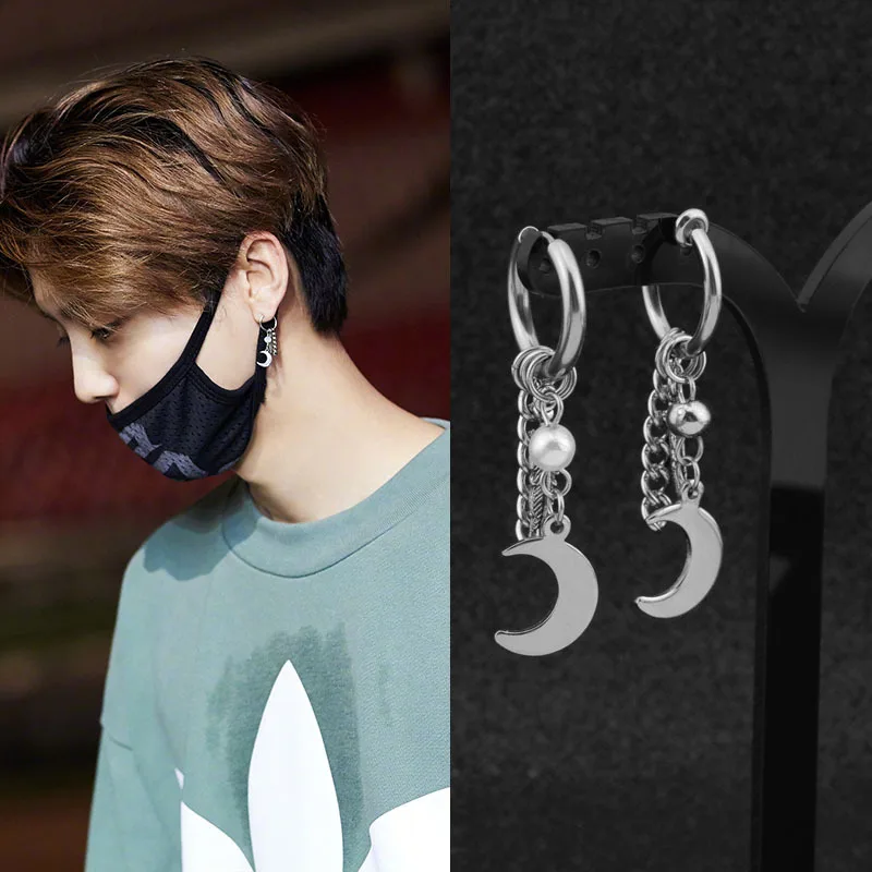 

KPOP DNA Korean popular 1 Pcs Silver Stud Earrings Moon Pearl V Earrings For Women Men Album Accessories