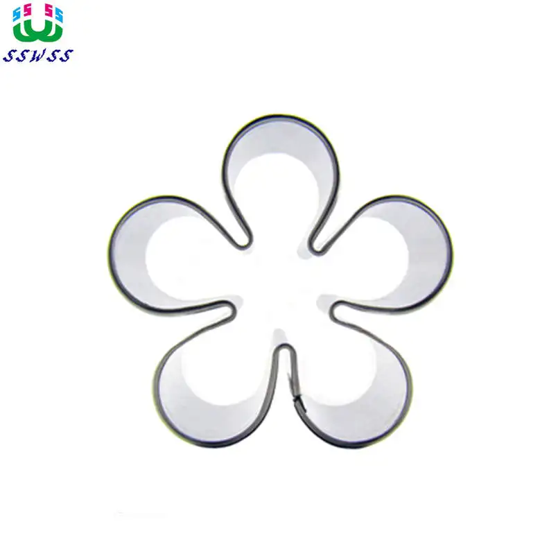 

Mini Five Flap Plum Blossom Shape Cake Decorating Fondant Cutters Tools,Flower Cake Cookie Biscuit Baking Molds,Direct Selling